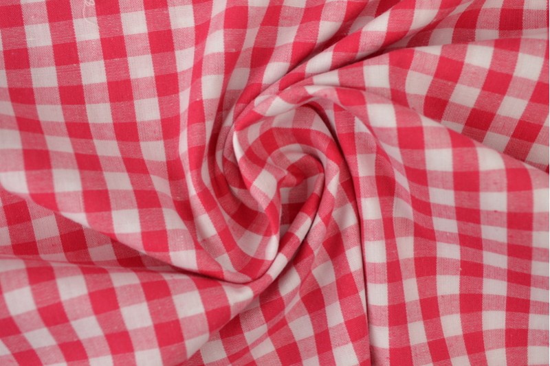 Boerenbont katoen ruitjes 6.5mm donker roze