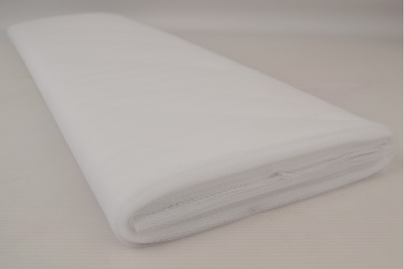 Brandvertragende tule 150 cm breed wit, rol