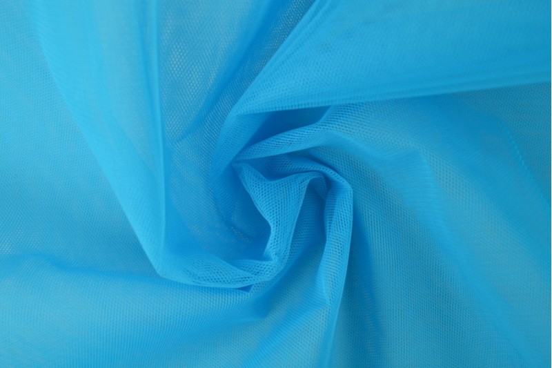 Brandvertragende tule 300 cm breed blauw