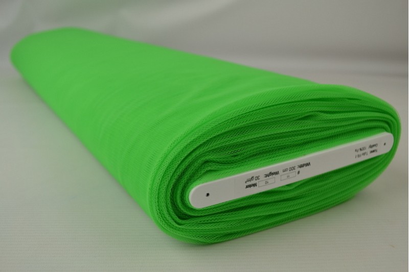 Brandvertragende tule 300 cm breed groen, rol