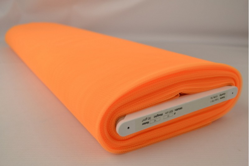 Brandvertragende tule 300 cm breed oranje, rol