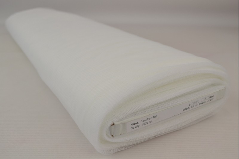 Brandvertragende bruidstule 300 cm breed wit, rolweergave