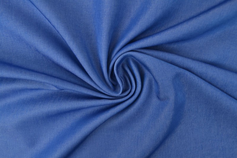 Denim-look viscose shine blauw
