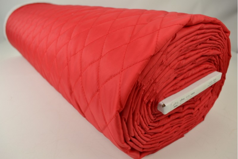 Gewatteerde voering rood, rolweergave