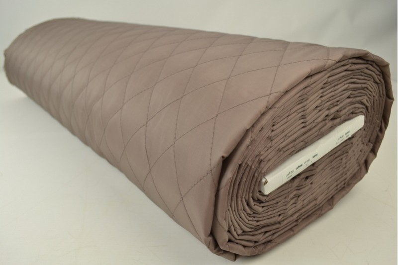 Gewatteerde voering taupe, rol