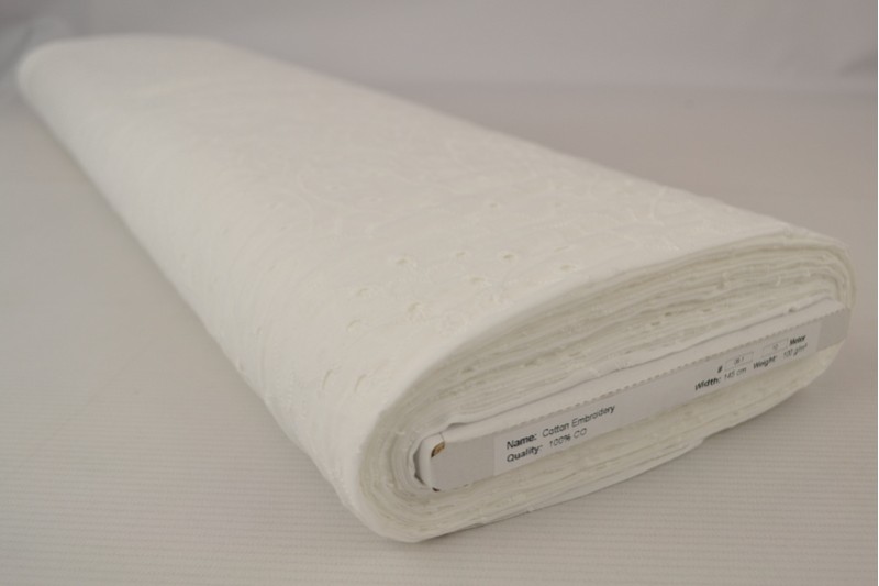 Katoen broderie wit (patroon 06), rol