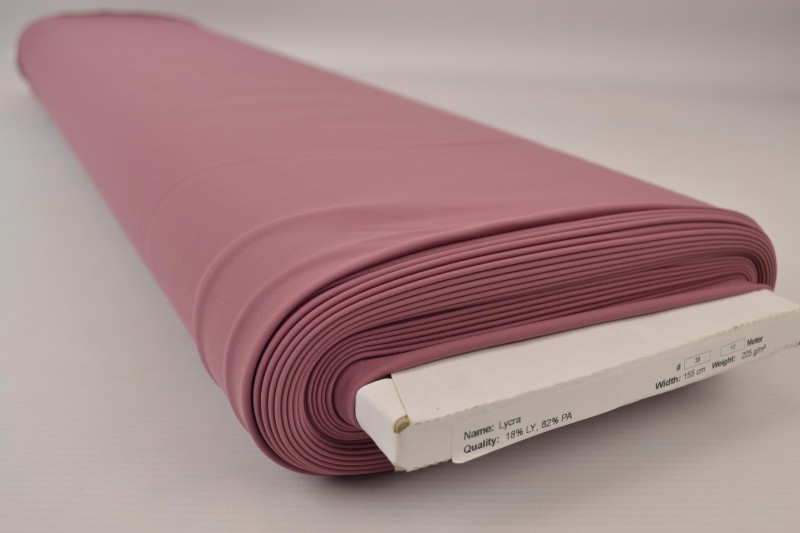 Lycra donker oud roze, rol