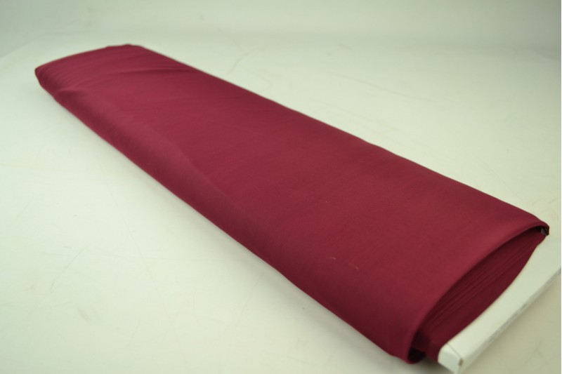 Lycra tule bordeaux, rol