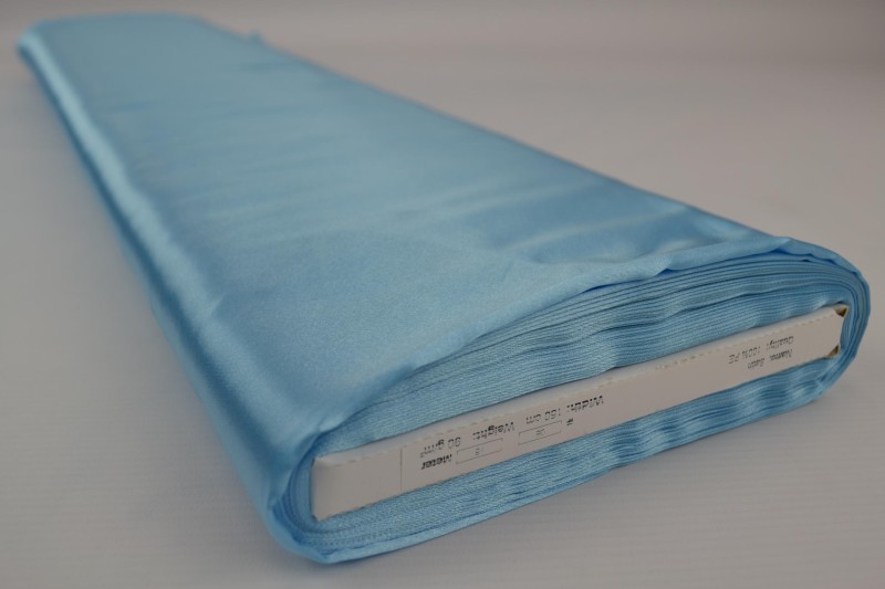 Satijn aqua, rol
