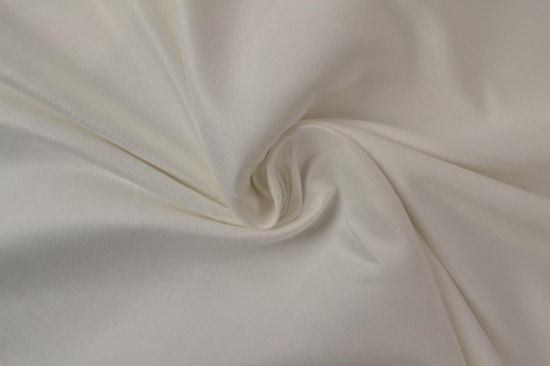 Suedine wit, stofdetail