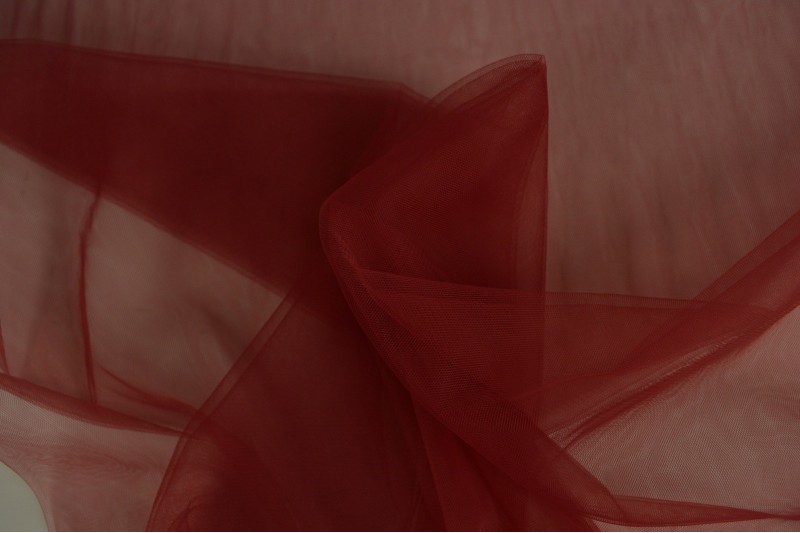 Tule zacht (bruidstule) bordeaux