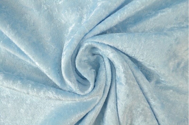 Velours de panne baby blauw