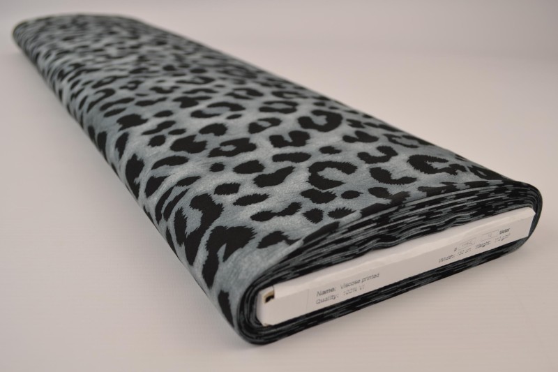 Viscose print 1176-02, rol