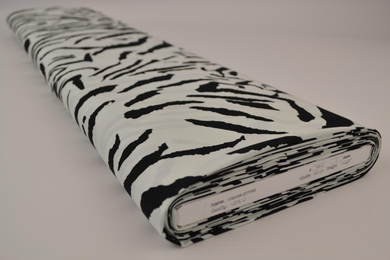 Viscose print 658-02, rol