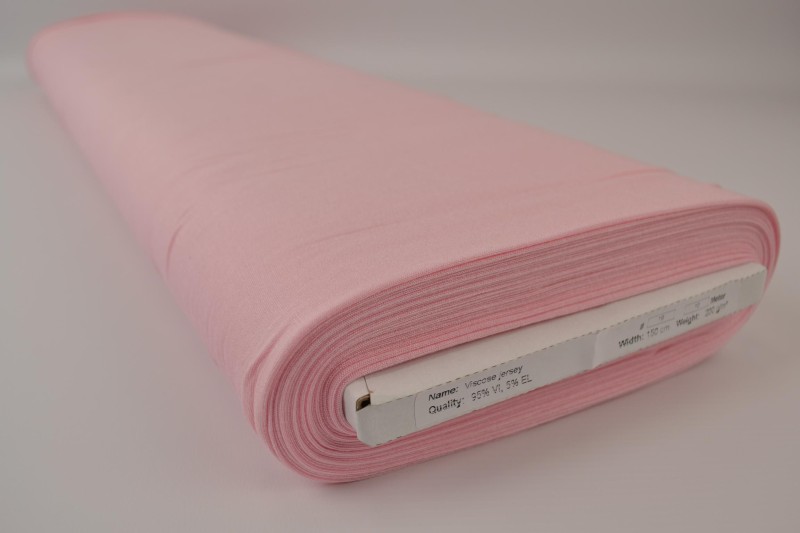 Viscose tricot dusky roze, rolweergave