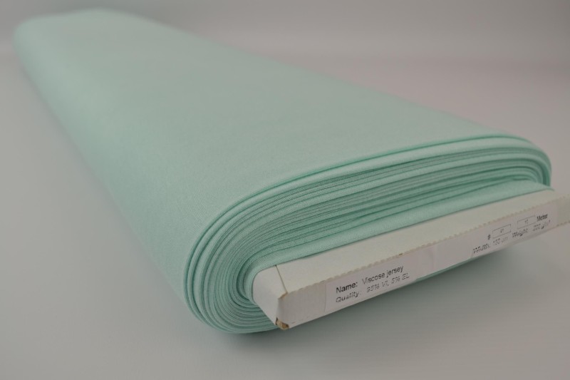 Viscose tricot licht mint, rol