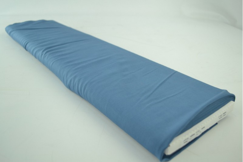 Viscose staalblauw, rolweergave