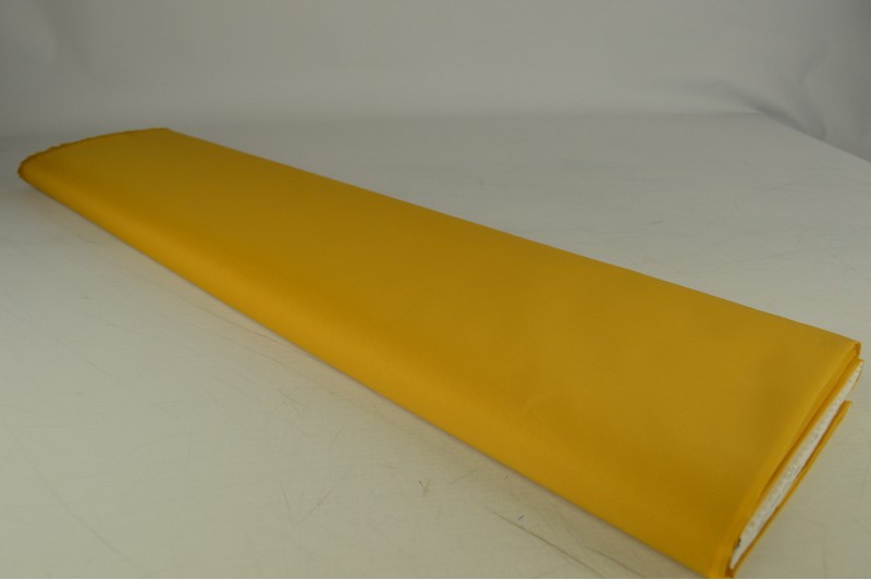 Voering okergeel, rol
